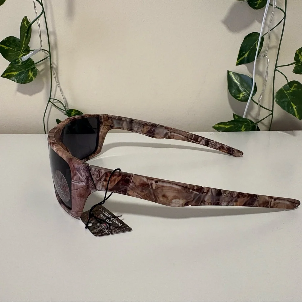Realtree Camo Brown Sunglasses with Dark Lenses